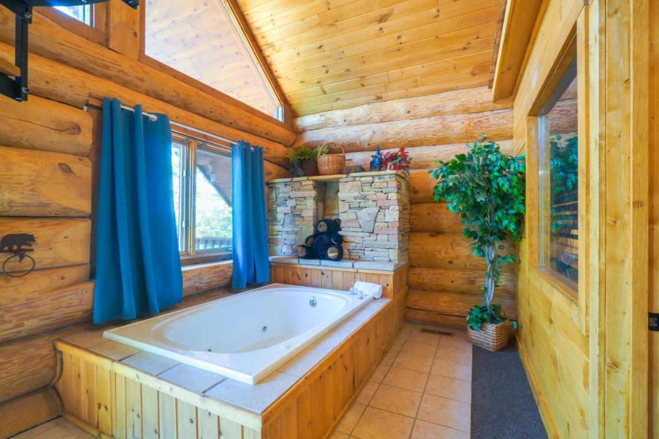 Smoky Mountain Vacation Rental Cabin With Hot Tub! Gatlinburg Exterior foto